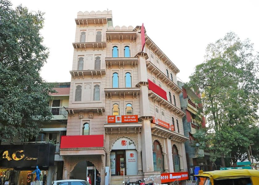 Delhi Delhi Facade
