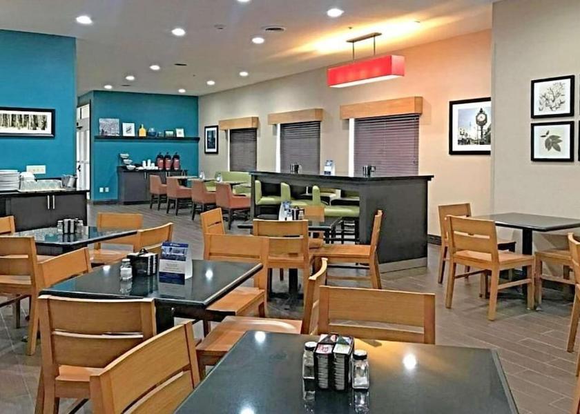 Illinois O'Fallon Breakfast Area
