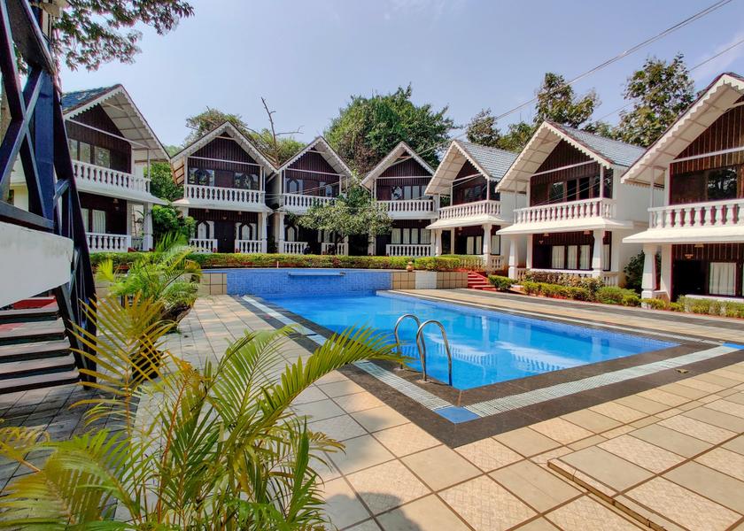 Goa Calangute Pool