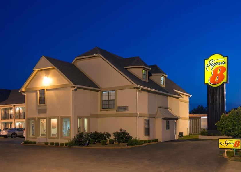 Oklahoma Enid Exterior Detail