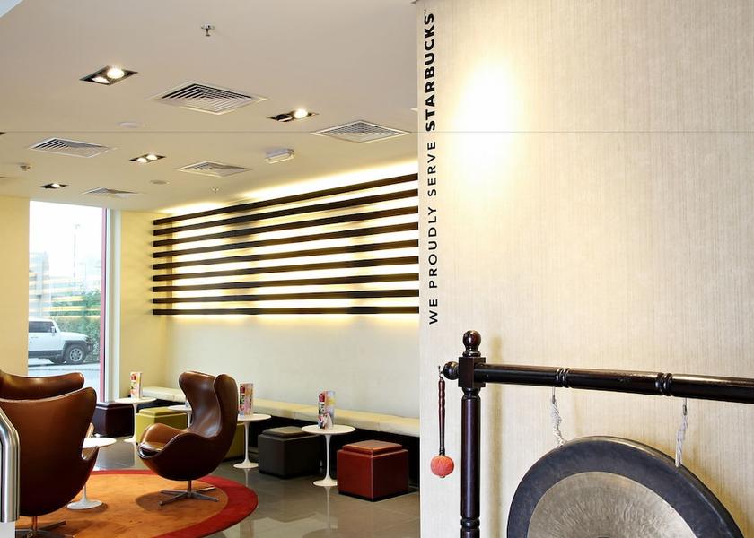  Kuwait City Lobby sitting area