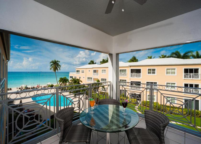  Seven Mile Beach Hotel Exterior