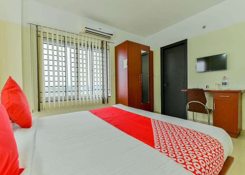 Kerala Thiruvananthapuram Classic Room