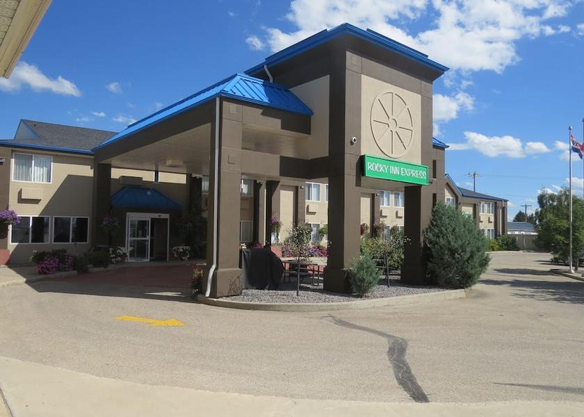 Alberta Rocky Mountain House Property Grounds