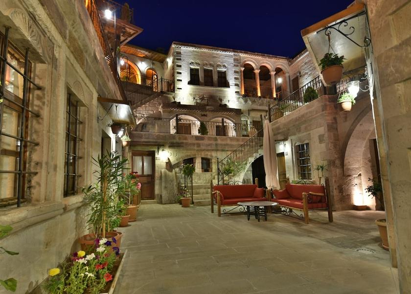 Nevşehir Nevşehir Courtyard