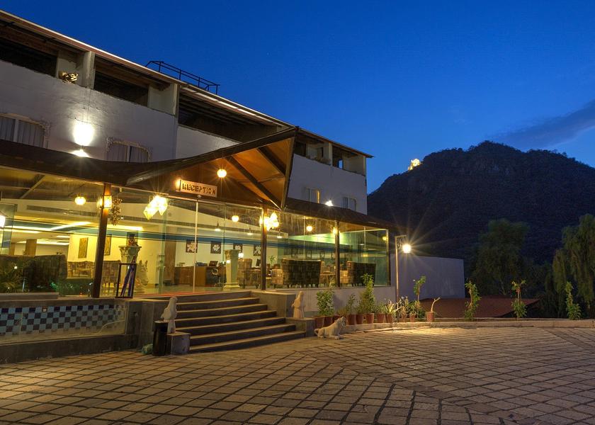 Rajasthan Udaipur Hotel Exterior