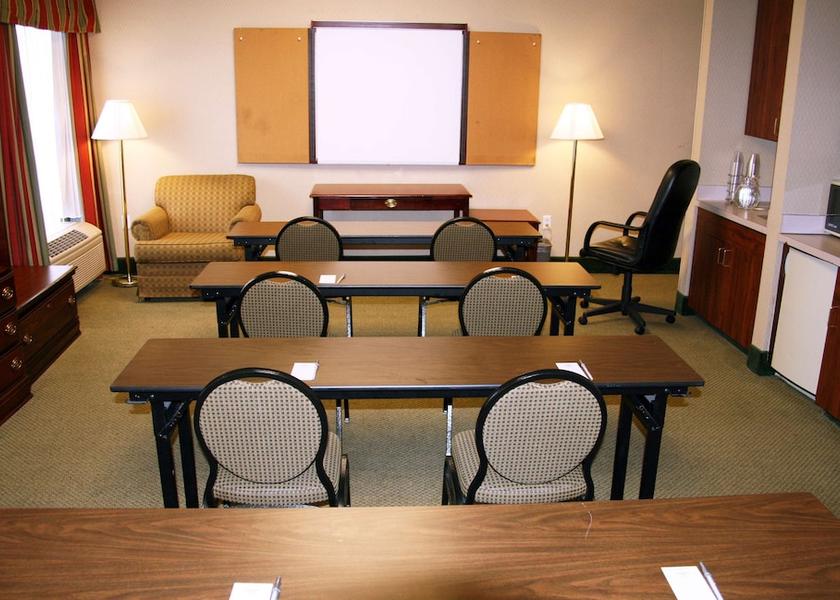 Virginia Newport News Meeting Room