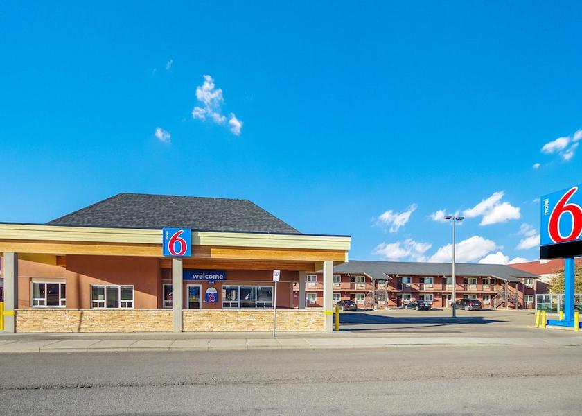 Alberta Lethbridge Exterior