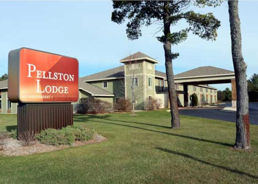 Michigan Pellston Exterior Detail