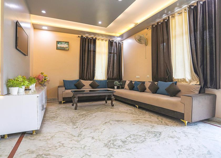 Uttar Pradesh Agra Lobby