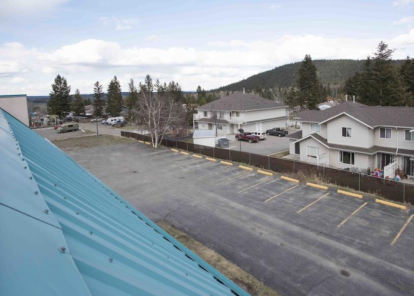British Columbia 100 Mile House Parking