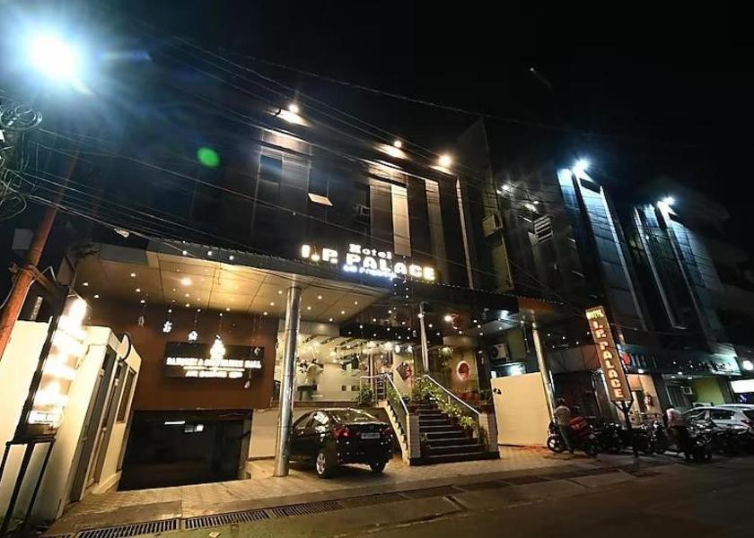 Uttar Pradesh Lucknow Hotel Exterior