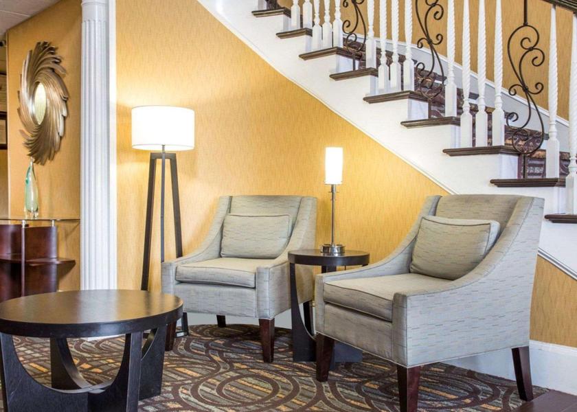 Georgia Stone Mountain lobby