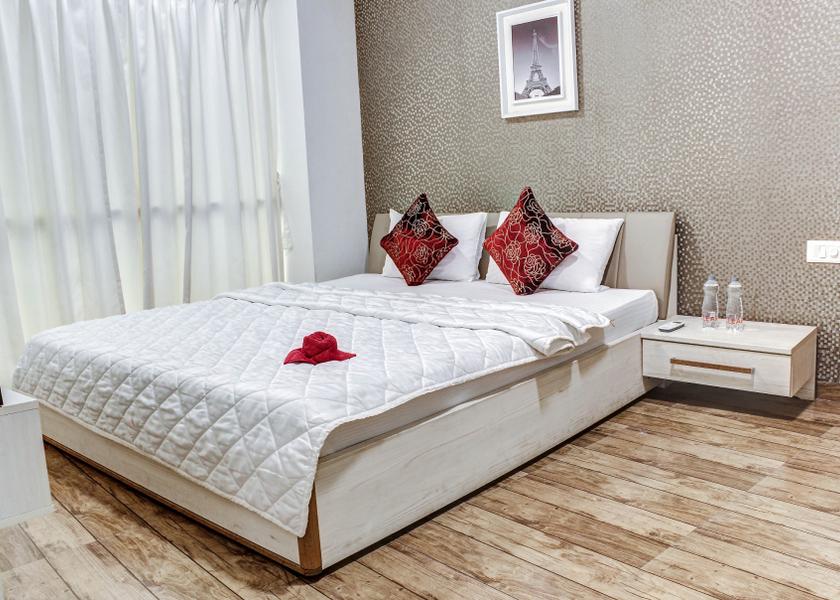 Gujarat Surat 2 BHK Luxury Studio Flat