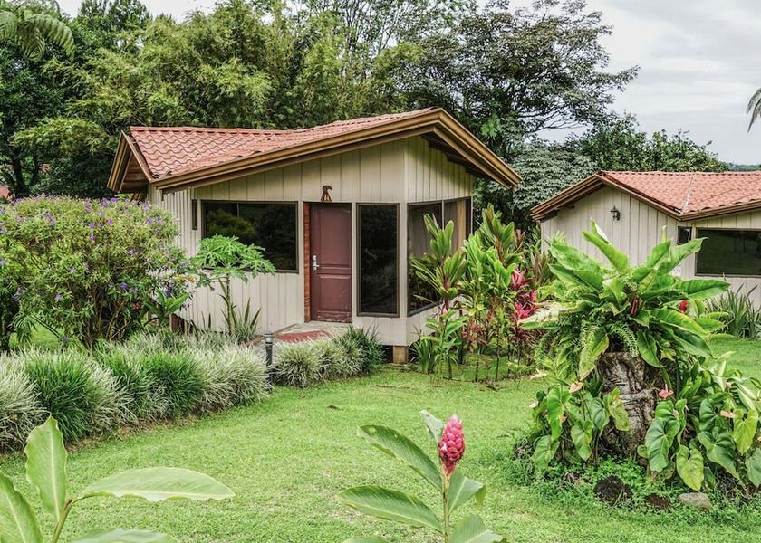Alajuela La Fortuna Exterior Detail