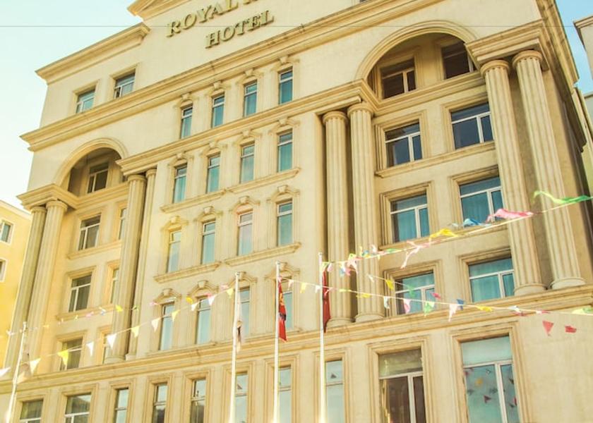  Ulaanbaatar Facade