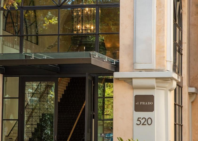 California Palo Alto Exterior