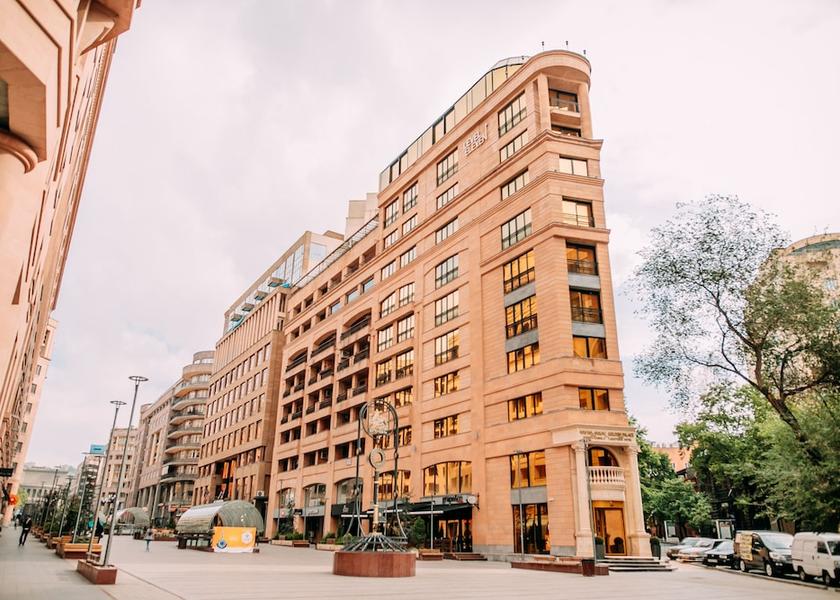  Yerevan Exterior Detail