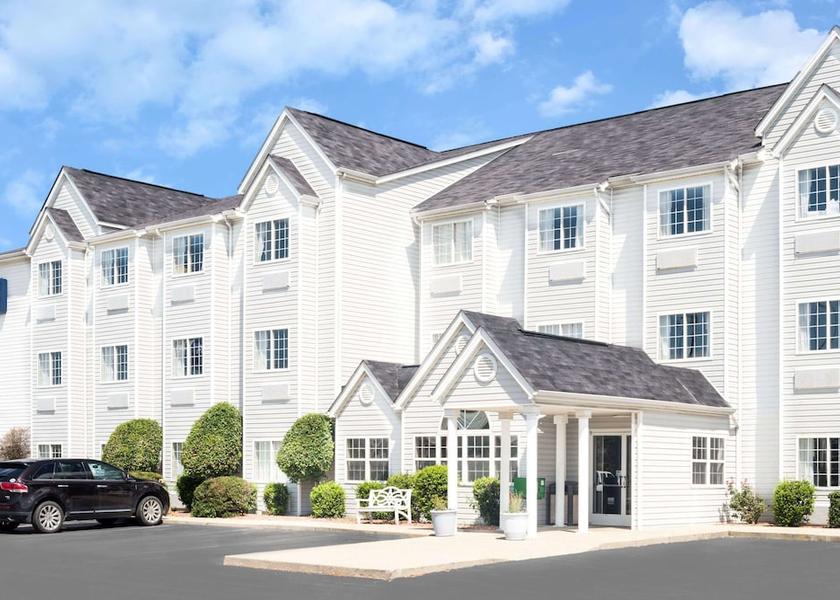 Kentucky London Exterior Detail