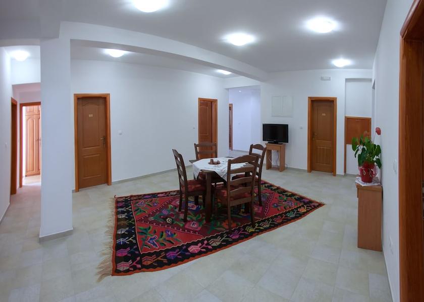 Herzegovina-Neretva Canton Mostar Lobby
