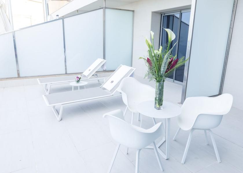  Algiers Terrace/patio