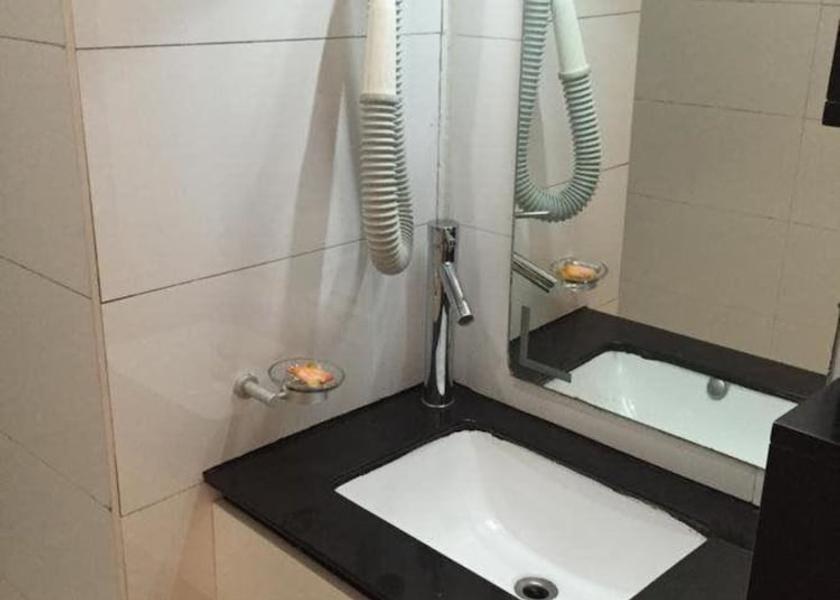 Analamanga Antananarivo Bathroom