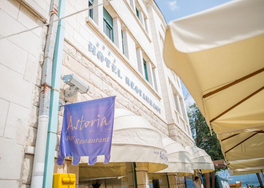  Tivat Exterior Detail