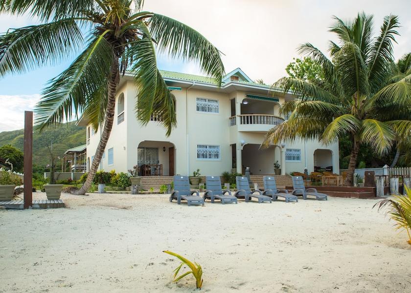Baie Sainte Anne Praslin Island Beach