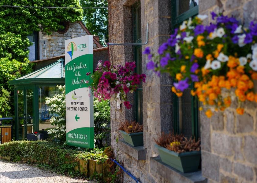 Walloon Region Anhée Front of property