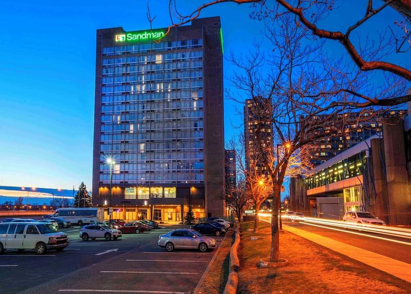 Quebec Longueuil Exterior Detail