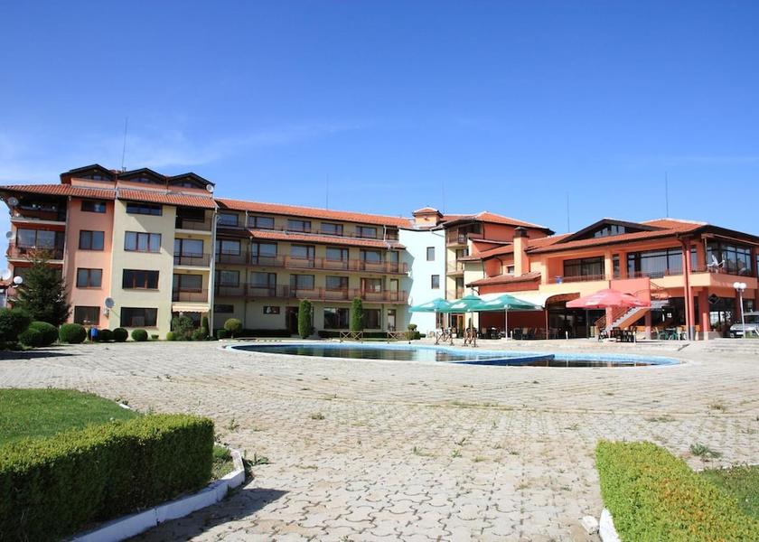  Samokov Exterior Detail