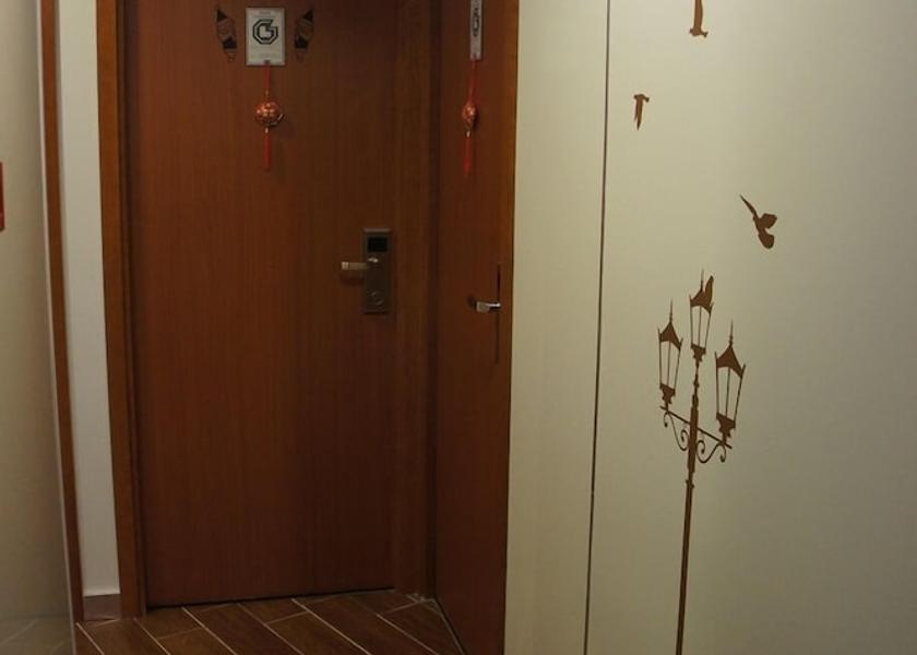  Kowloon Hallway