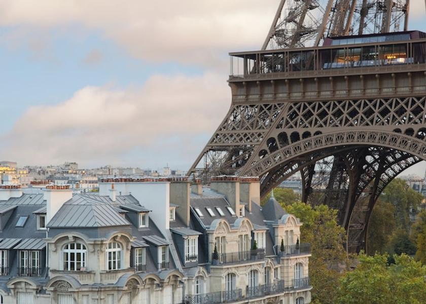 Ile-de-France Paris Room