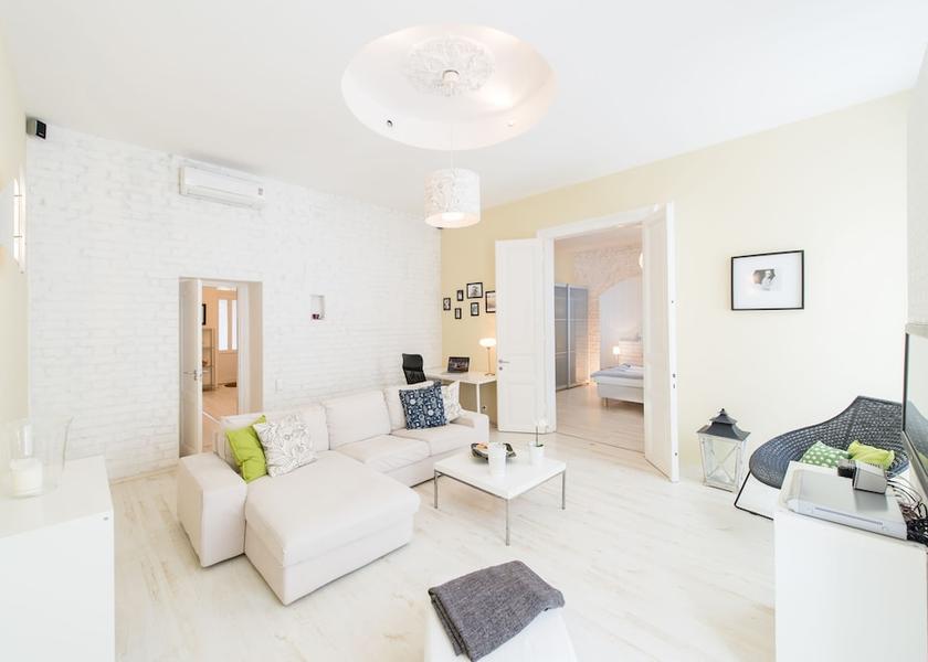 Budapest Living Area