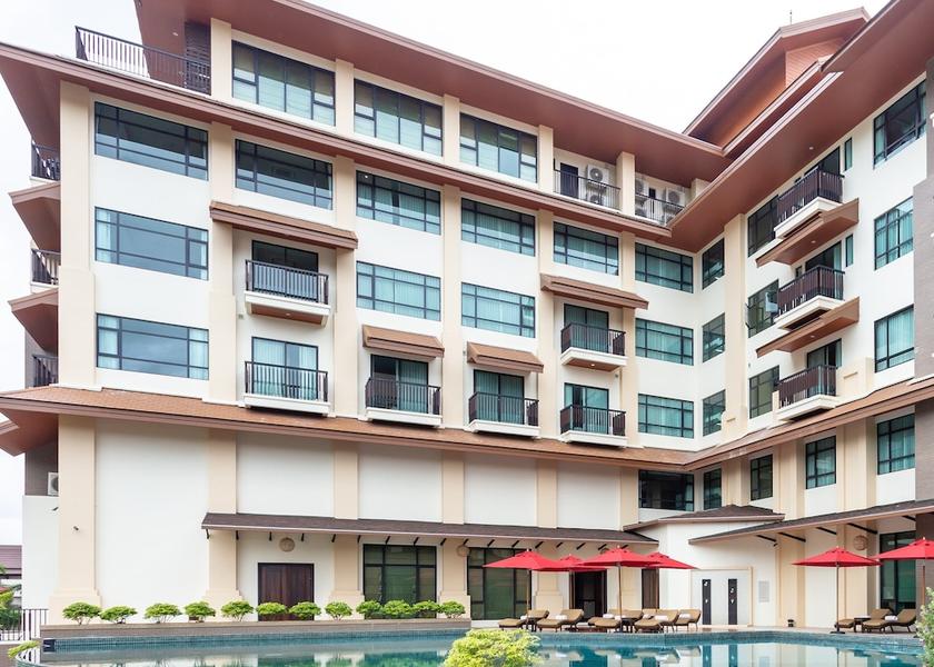  Vang Vieng Exterior Detail