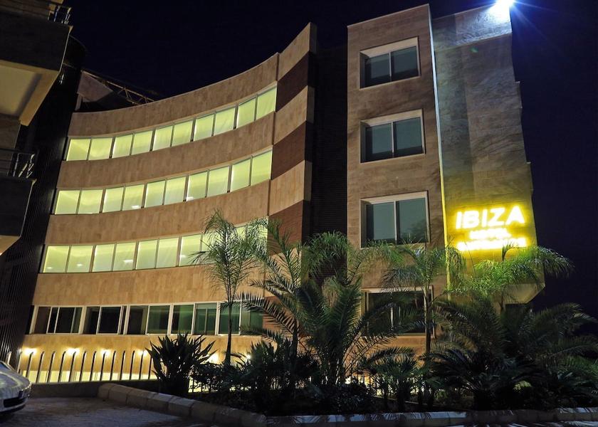 Keserwan-Jbeil Governorate Tabarja Front of property - evening/night