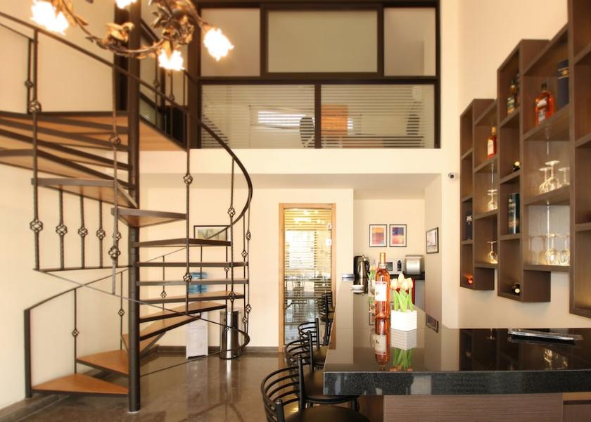  Halat Interior Entrance