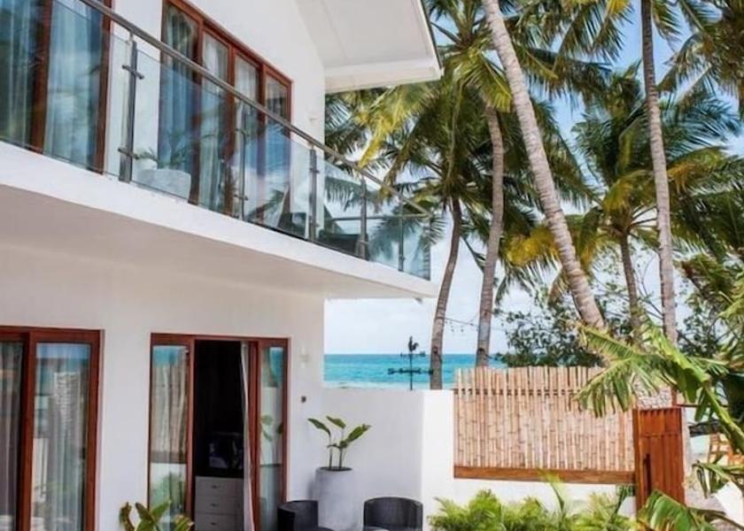 South Ari Atoll Dhiffushi Exterior Detail