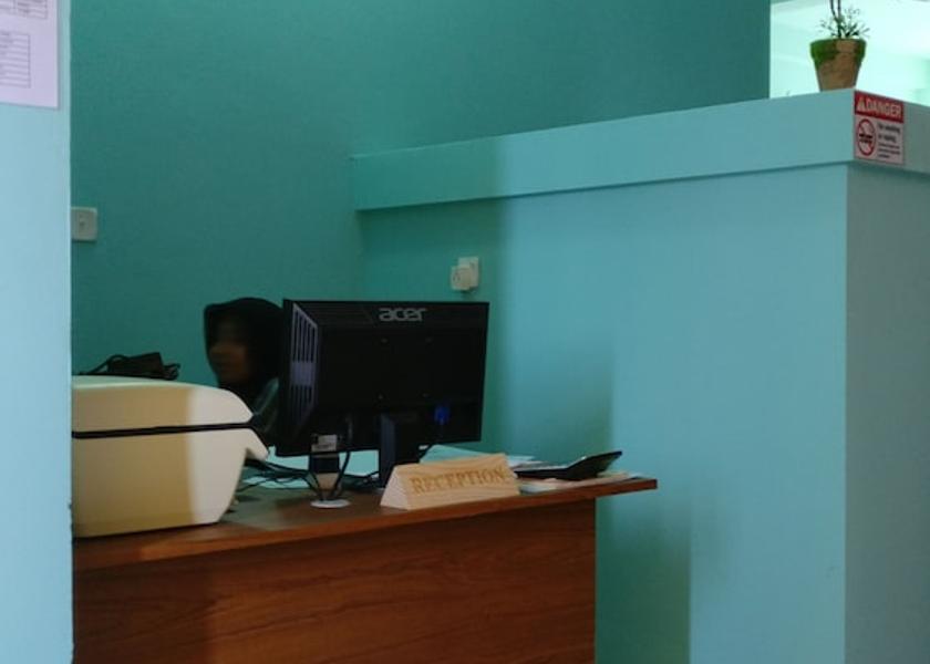 Gaafu Alifu Atoll Dhaandhoo Reception