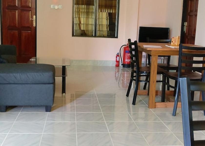 Gaafu Alifu Atoll Dhaandhoo Bar