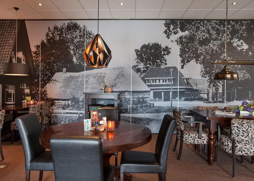 Drenthe Elp Interior Entrance