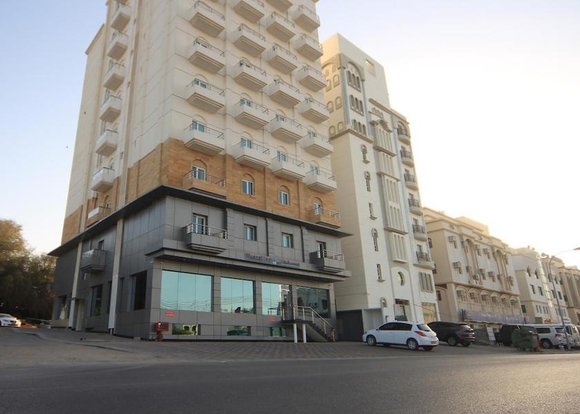  Muscat Exterior Detail