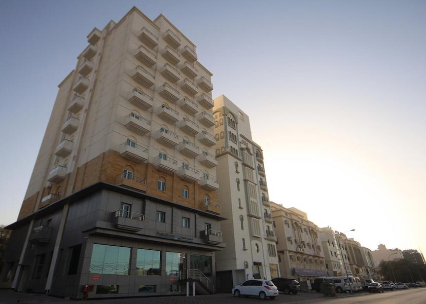  Muscat Exterior Detail