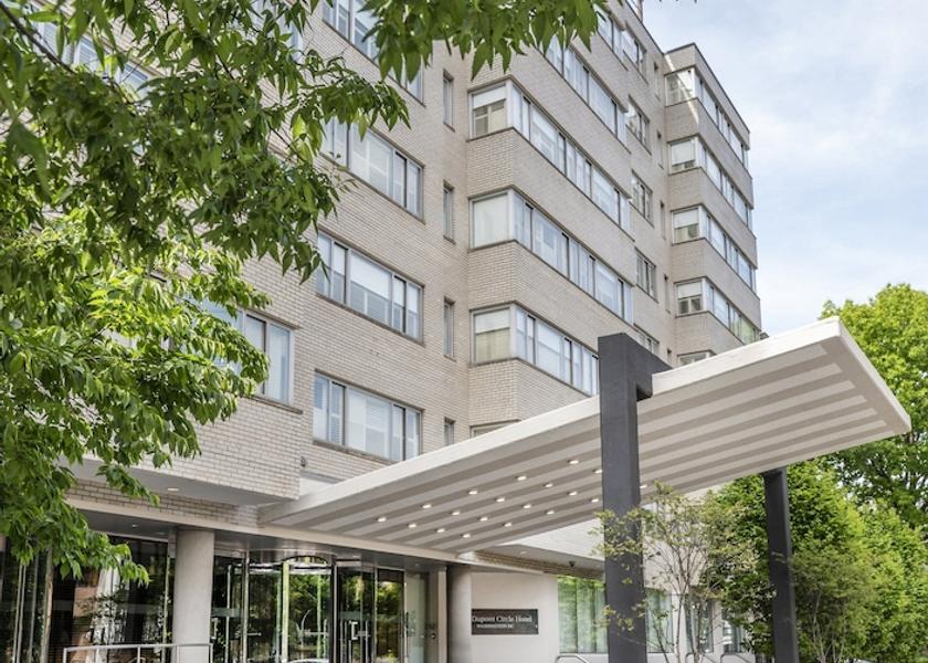 Virginia Washington Exterior Detail