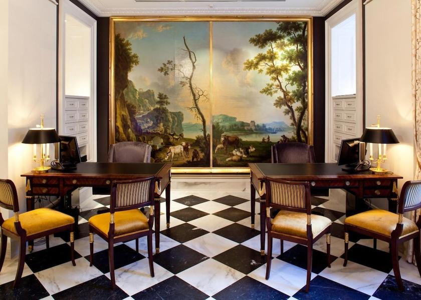 Virginia Washington Lobby