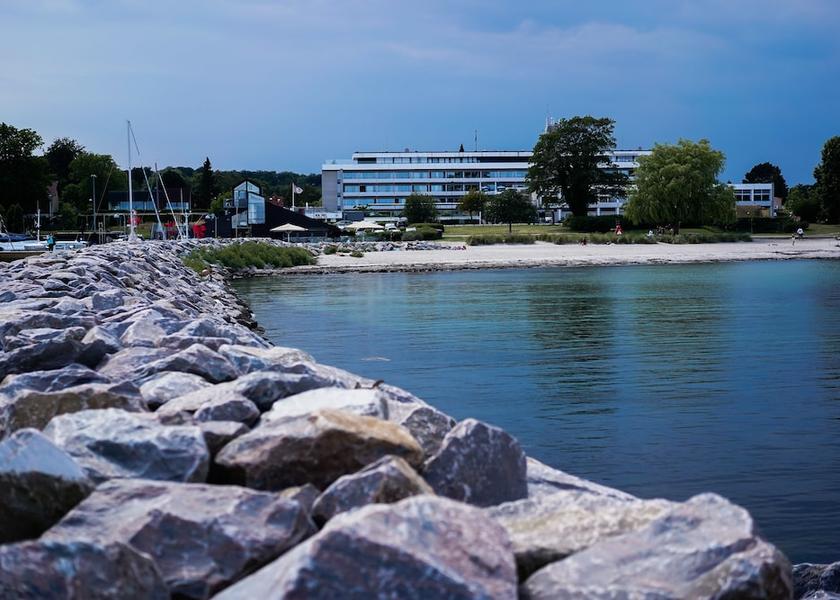 Hovedstaden Vedbaek Facade