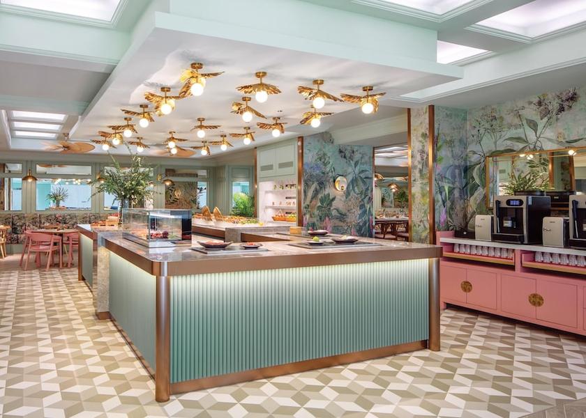  Singapore Breakfast area