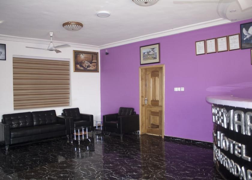  Adenta Reception