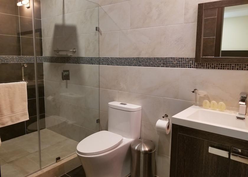 Santa Rosa Buena Vista Bathroom