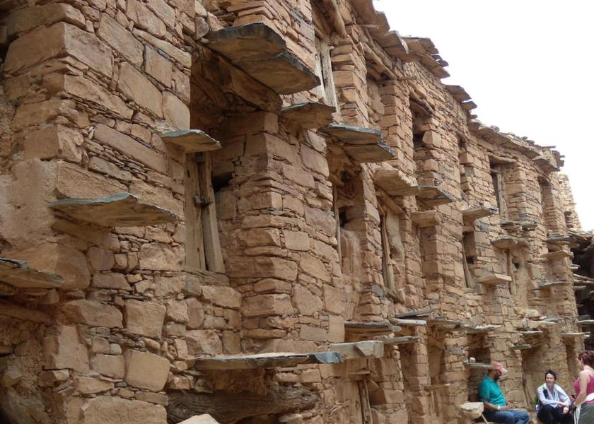  Ida Ougnidif Exterior Detail